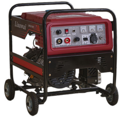 Soudeuse à l'arc entraînée par moteur pour pipeline Oil / Gas / Water 200A MMA TIG LWG210ST